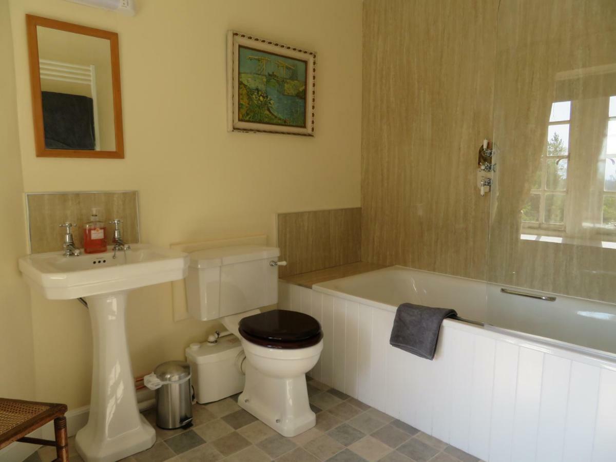 Balvraid Lodge B&B Inverness Buitenkant foto